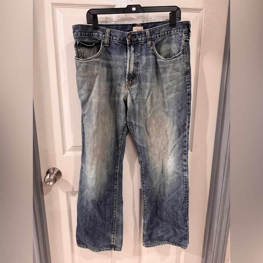 GAP Relaxed Fit Faded Blue Jeans